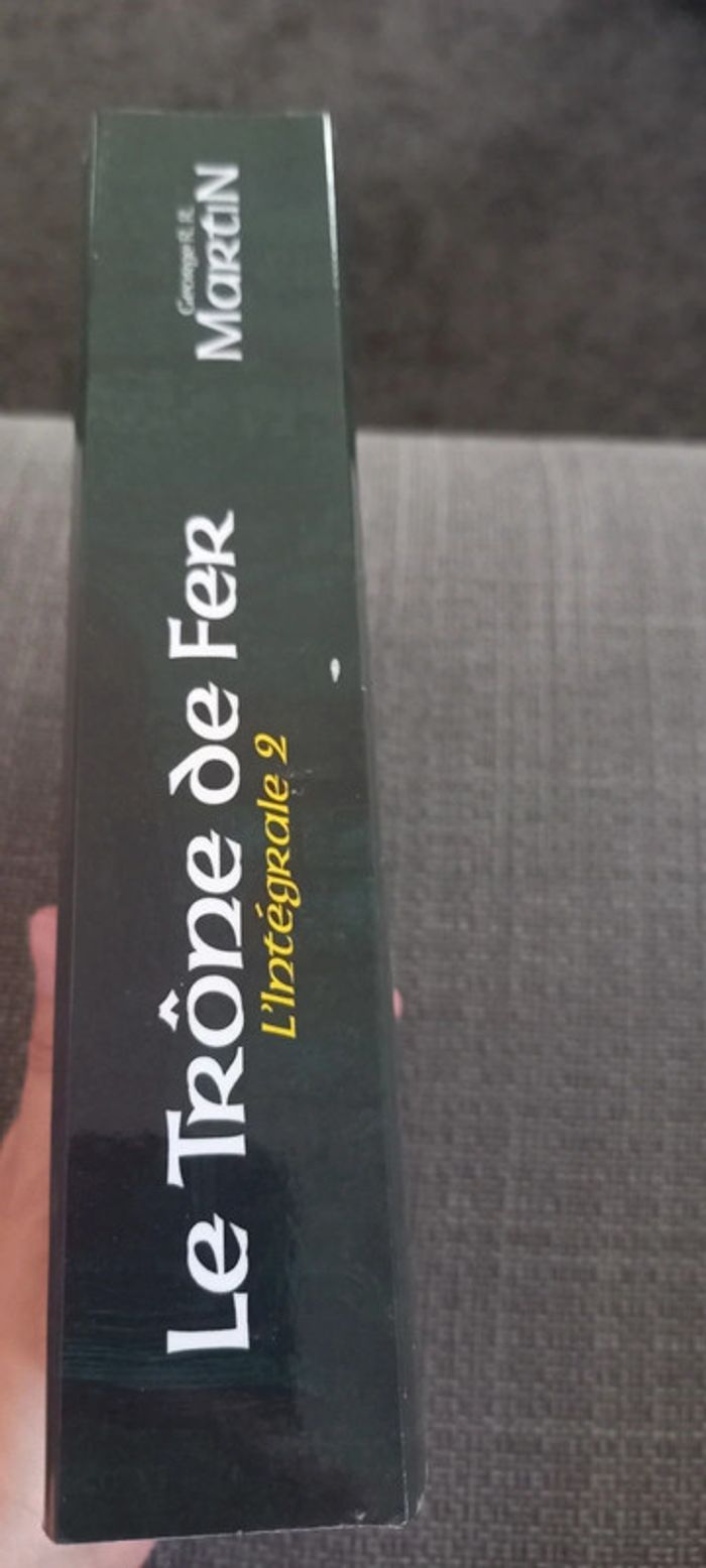 Livre : le trône de fer, l'intégrale 2 - photo numéro 3