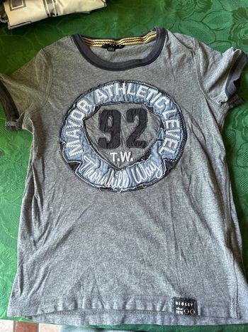 T-shirt 7-8 ans garçon Sisley