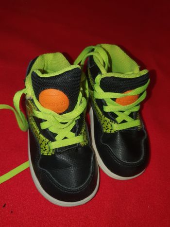 Baskets Reebook pointure 22