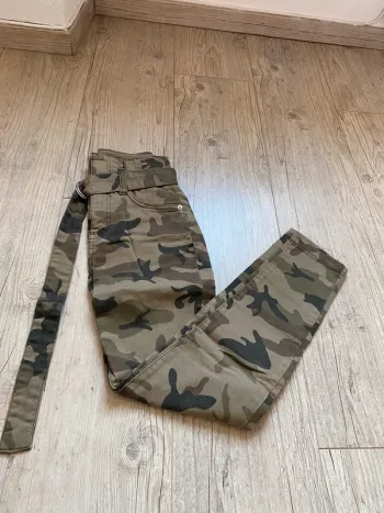 pantalon jeans militaire bershka