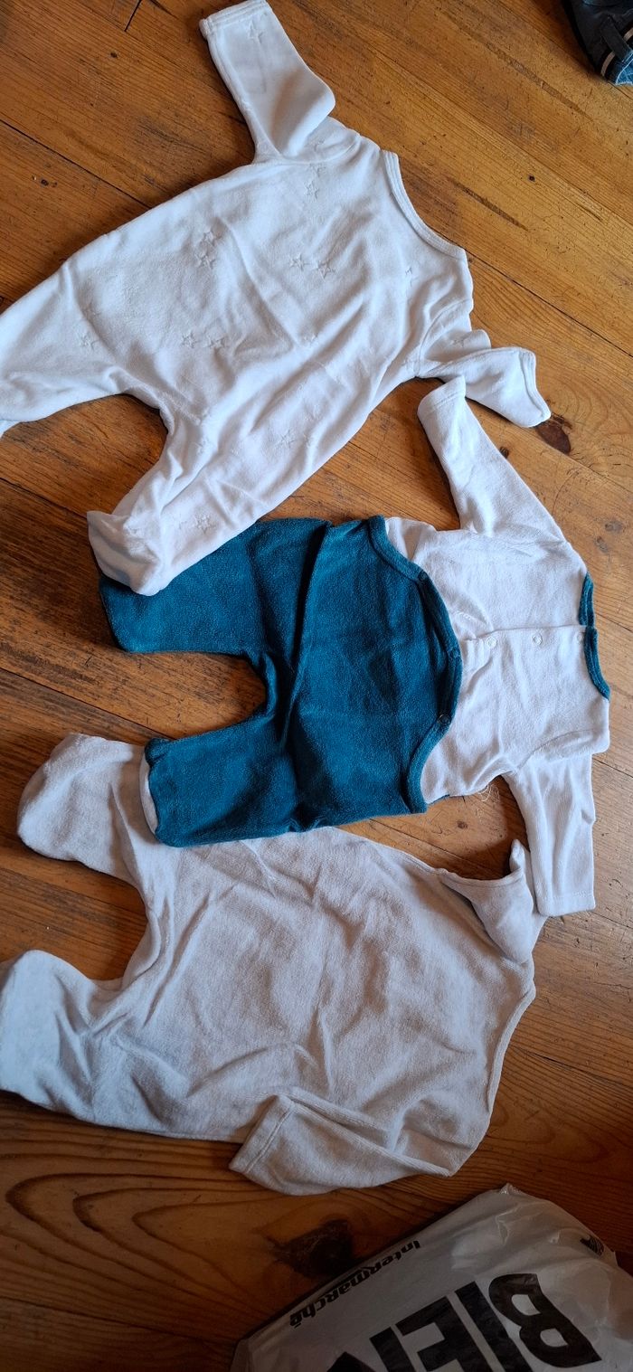 Lots 3 pyjamas - photo numéro 5