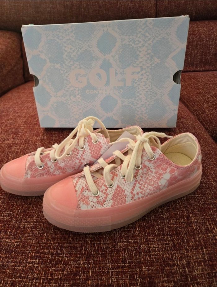 Converses Golf taille 36 - photo numéro 2