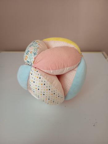 Balle de préhension Montessori en tissu pastel 🌸