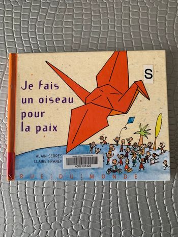 Livre : Je fais un oiseau pour la paix