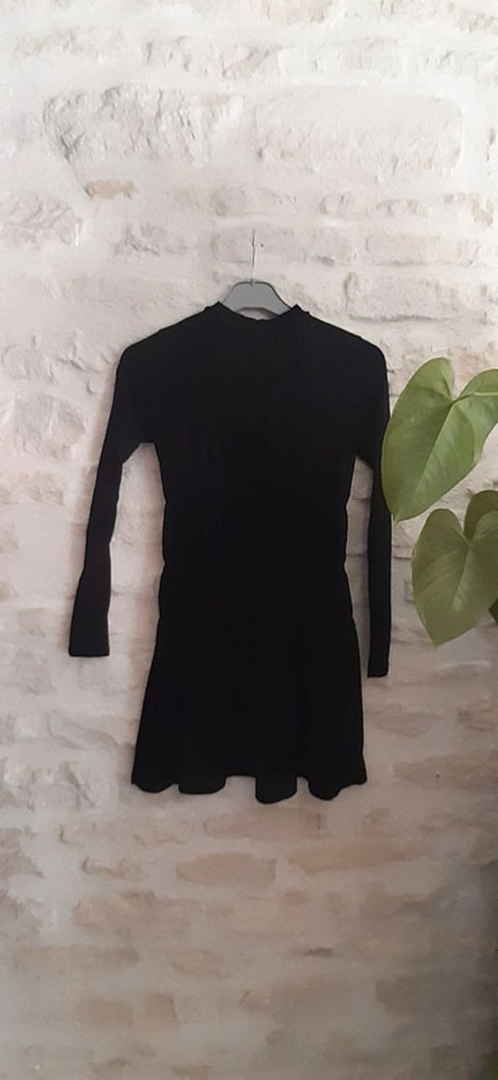 Robe Bershka XS noire - photo numéro 3