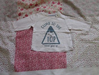 T-Shirt manches longues beige 3 mois