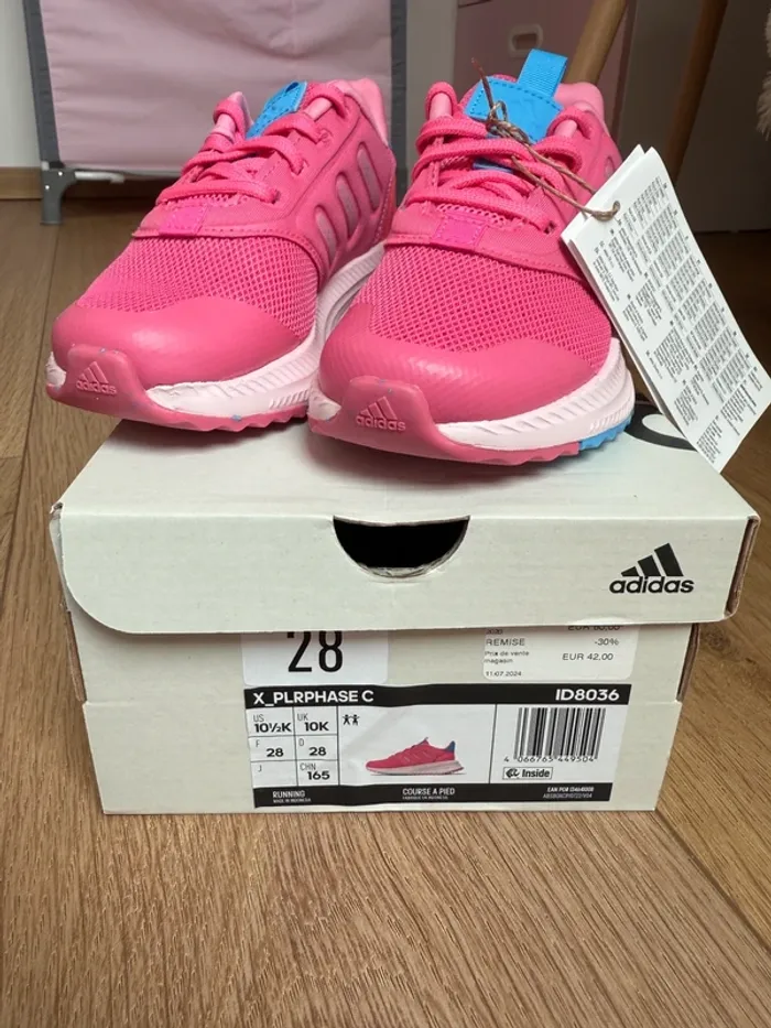 Chaussures basket Adidas rose en 28 NEUVES - photo numéro 5