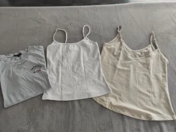 Lot 3 tee-shirts taille XS