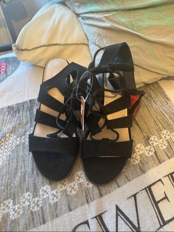 Sandale a gros talon P37👠