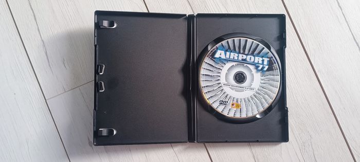 💿 DVD Airport'77 Les naufragés du 747 💿 - photo numéro 3