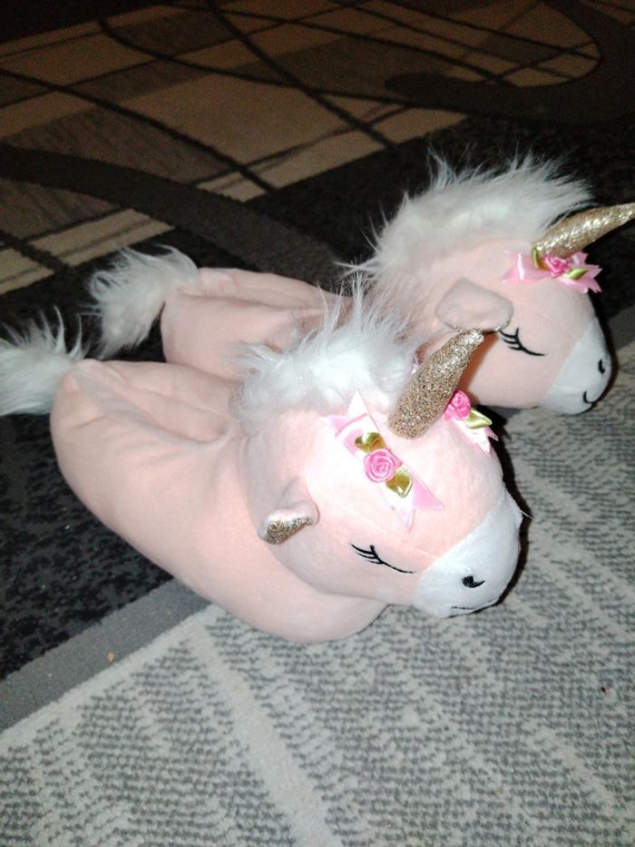 Pantoufles licorne 37/38 - photo numéro 3