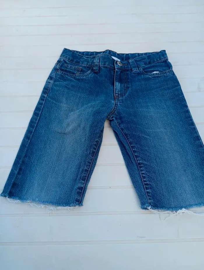 Short en jean de taille 7/8ans et de marque tex