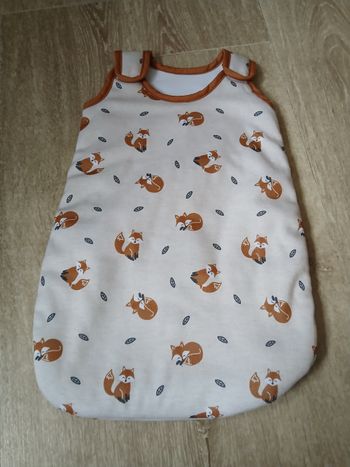 Jouet gigoteuse poupon renard neuve