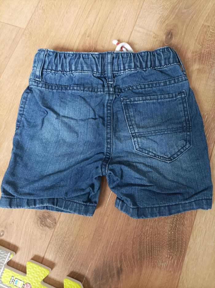 Short en jean 2-3 ans - photo numéro 2