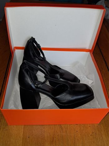 escarpins noirs taille 38