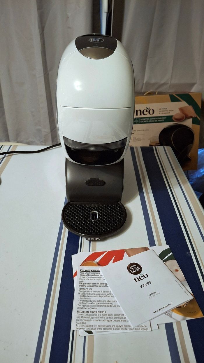 Cafetière Dolce Gusto Néo - photo numéro 2