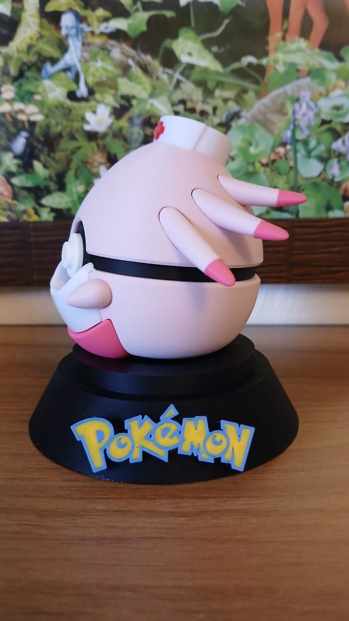 Pokeball Leveinard Nurse - photo numéro 2