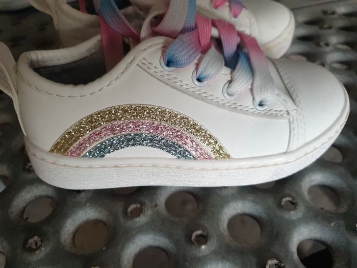 Basket taille 24
