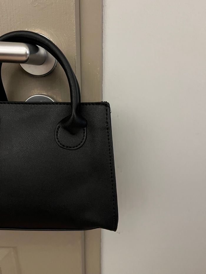🖤 Petit sac noir élégant 🖤 - photo numéro 2