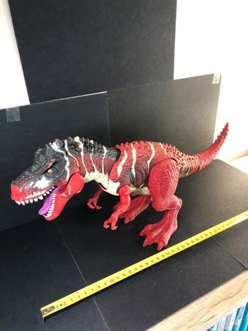 Imposant grande figurine dinosaure son et lumière chap mei 2008 Dino valley t-rexx