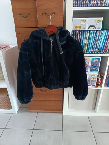 Veste fausse fourrure noire