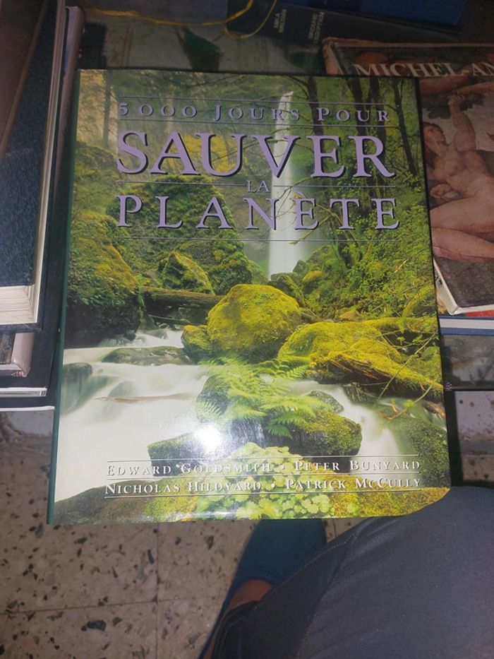 Livre 500 jours pour sauver la planète - photo numéro 2