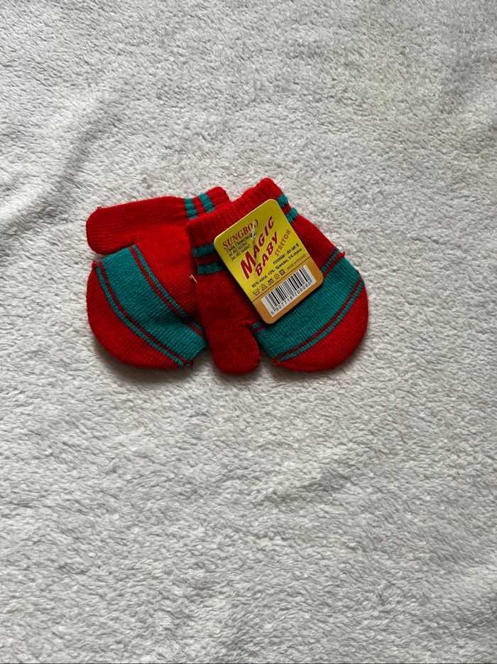 Moufles / gants bébé Taille 6-12 mois Neuf