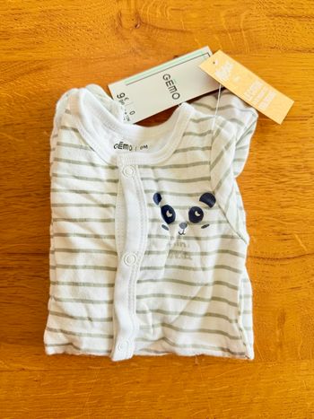 Pyjama naissance neuf