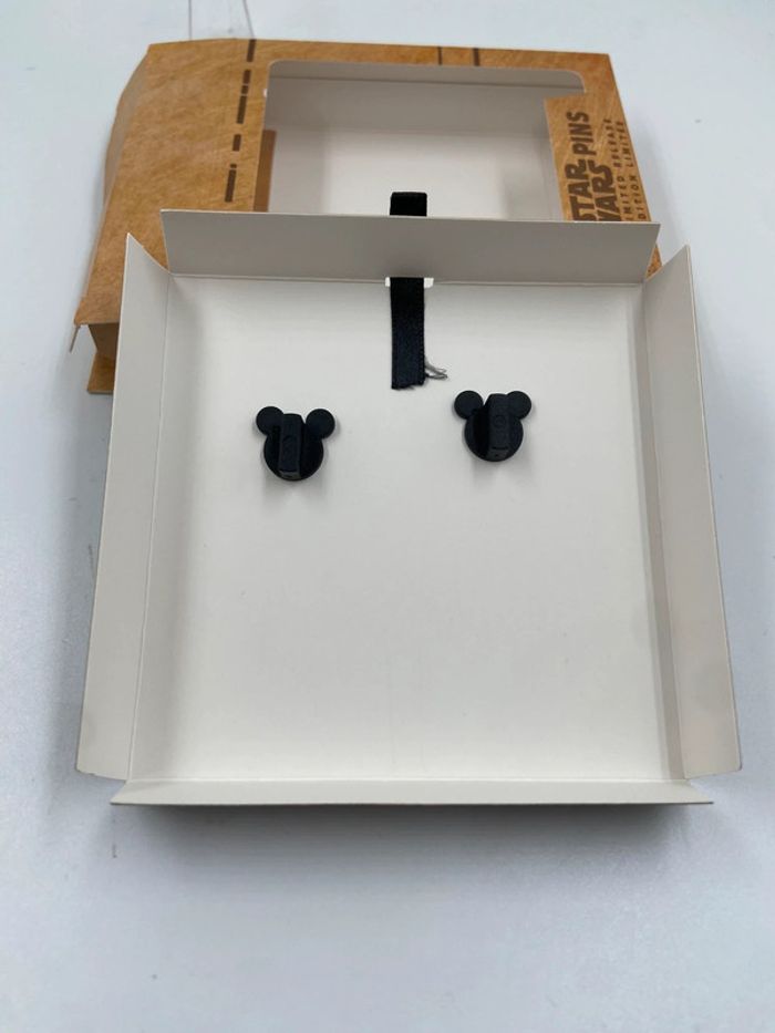 Disney pin's The Mandalorian Jumbo Pin, Star Wars: The Mandalorian - photo numéro 3