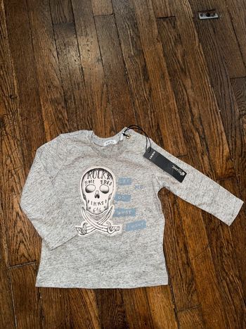 T-shirt ikks 6 mois Neuf avec étiquette