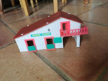 Ferme vintage jouet en plastique SANS animaux