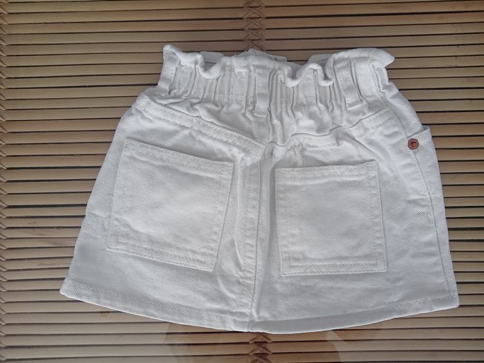 Jupe crème Zara 2-3 ans - photo numéro 2