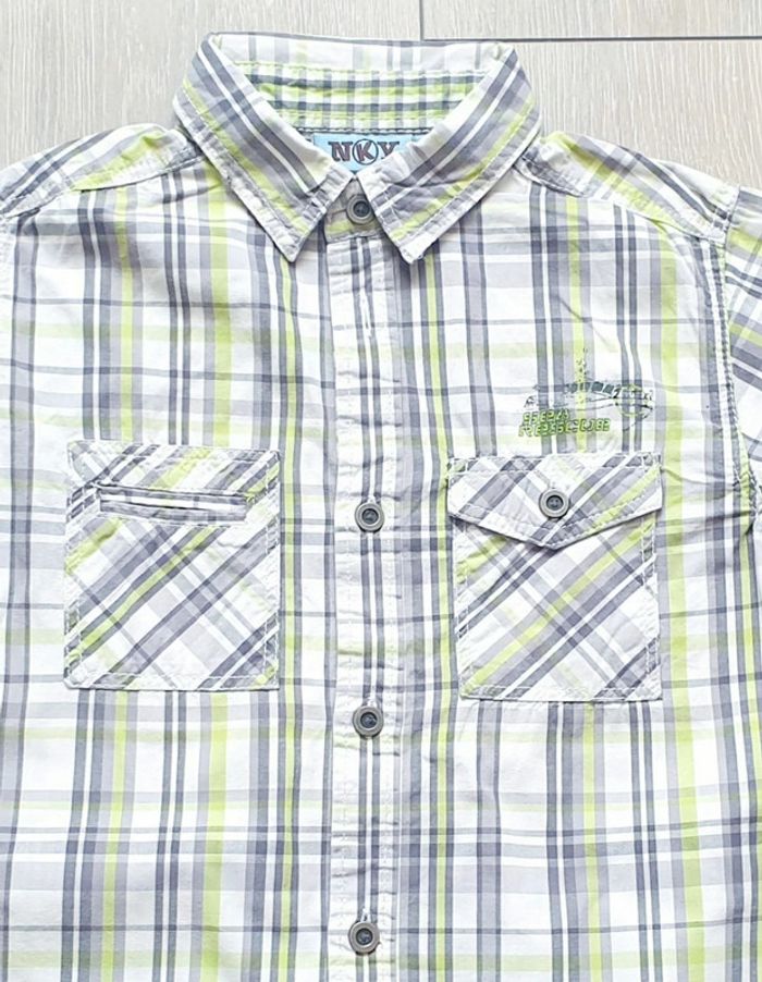 Chemise blanche et verte. Garçon 4 ans. Marque Nky - photo numéro 2