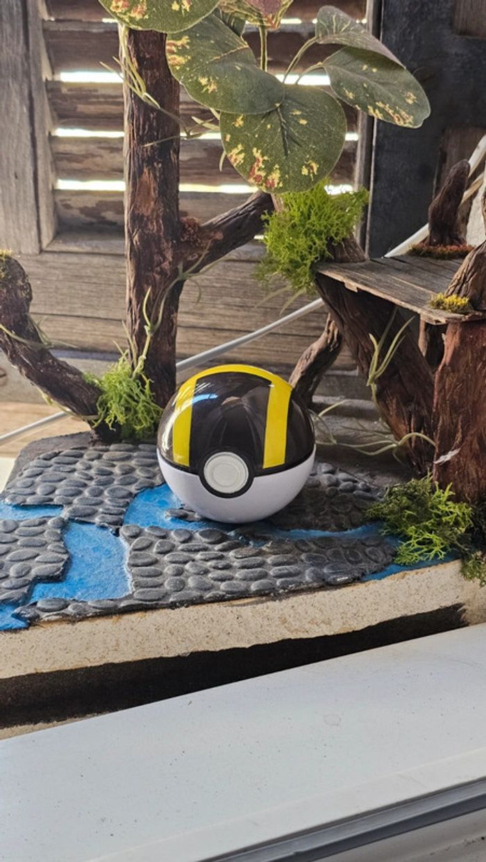 Super pokeball pour figurine Pokemon Nintendo