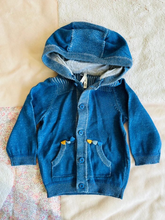 Gilet à capuche 6 mois - photo numéro 3