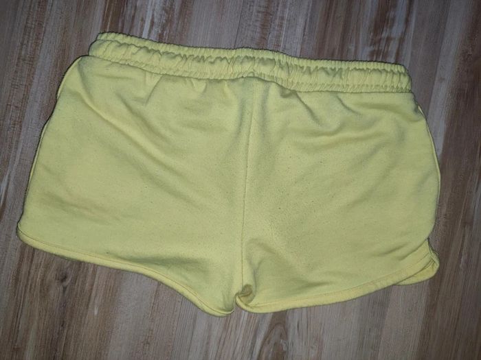 Short jaune pétant 10 ans orchestra - photo numéro 2