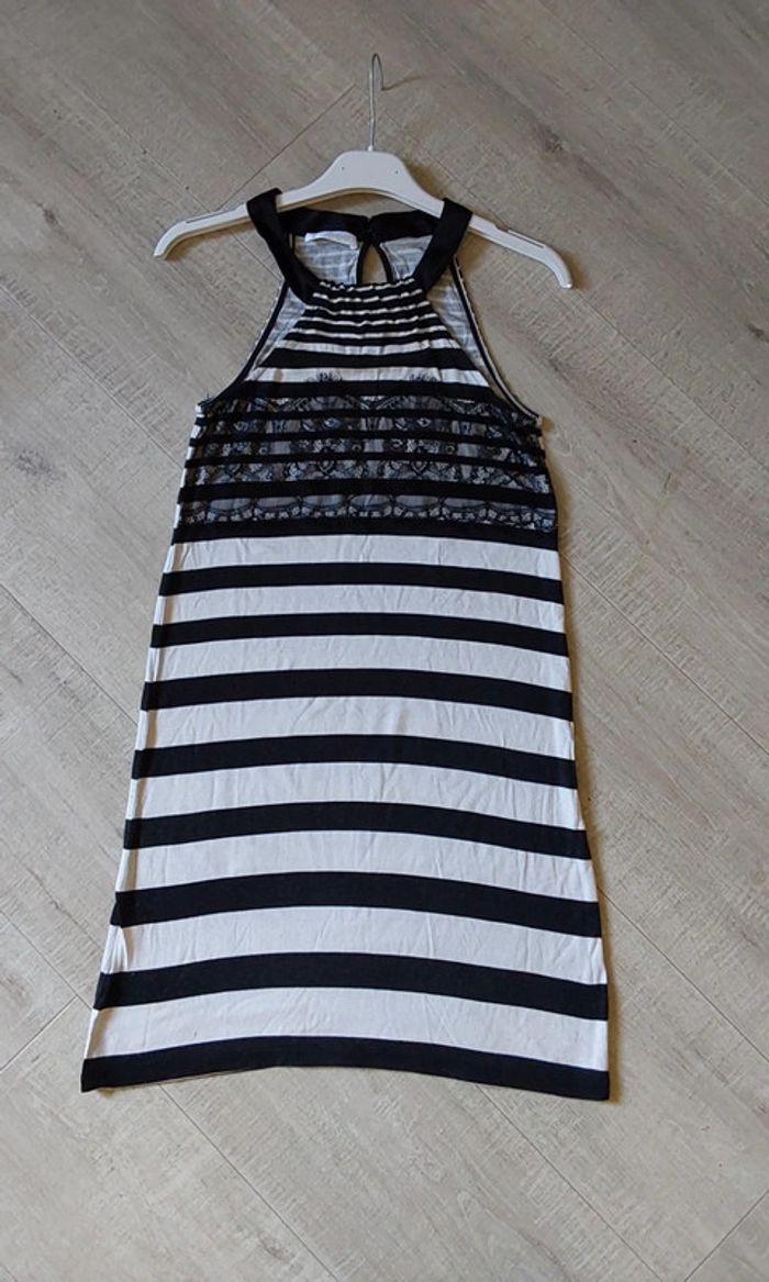 Robe rayures et dentelle noir et blanc T34 - photo numéro 9
