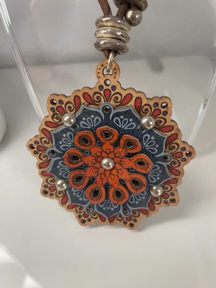 Collier en liège de Bruxelles - photo numéro 2