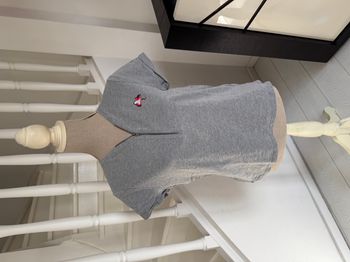 T Shirt Naf Naf gris et petite broderie