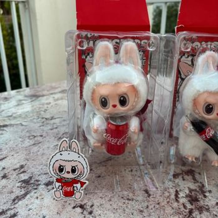 Lot de 2 Pop Mart Labubu The Monsters - Coca Cola Happy Factor + Surprise Shake Original Authentique - photo numéro 2