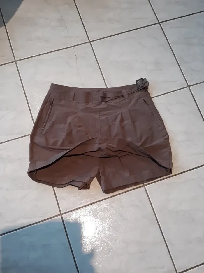 Jupe short 42 - photo numéro 4