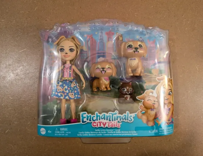 Enchantimals city tails