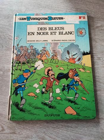 BD - les tuniques bleues - numéro 11 des bleus en noir et blanc