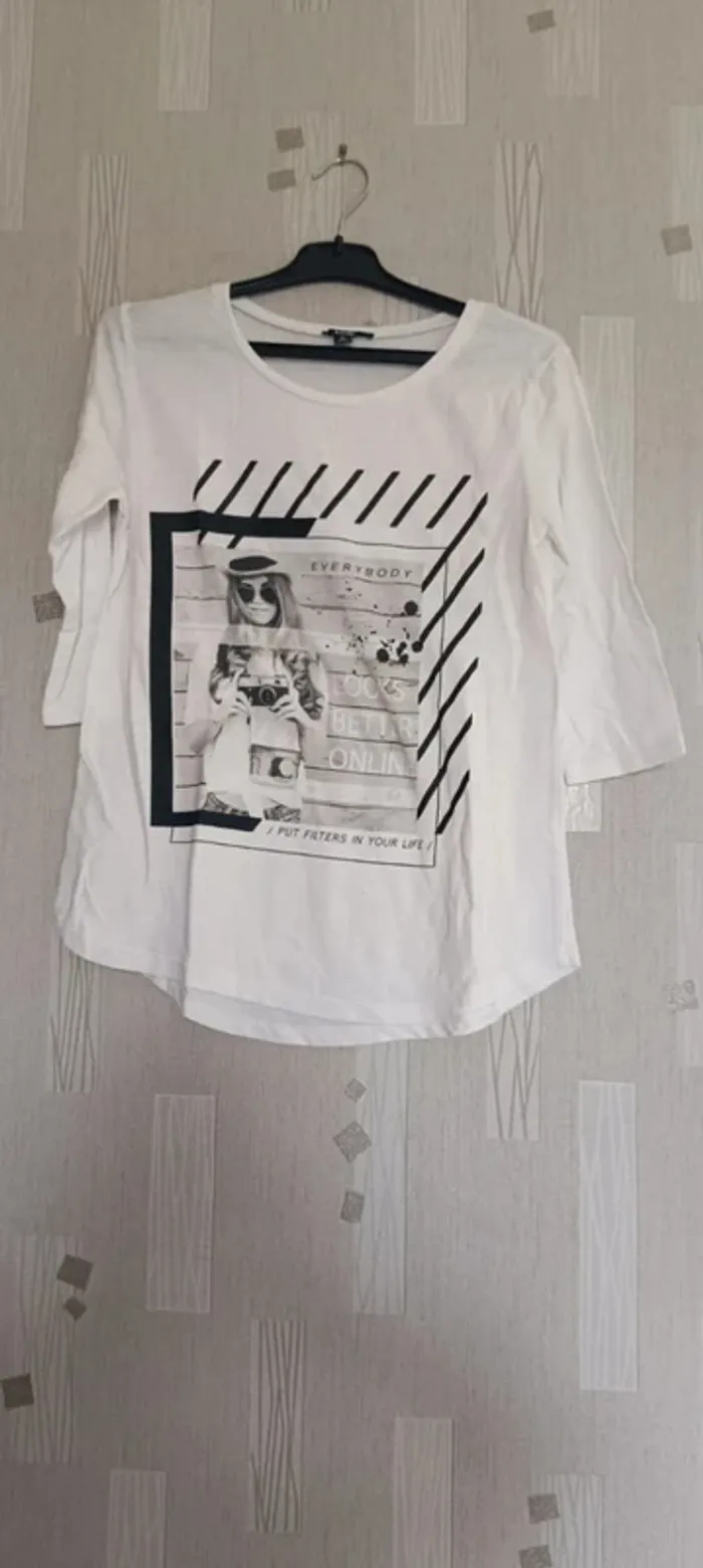 33- Haut manche 3/4 kiabi, Taille S