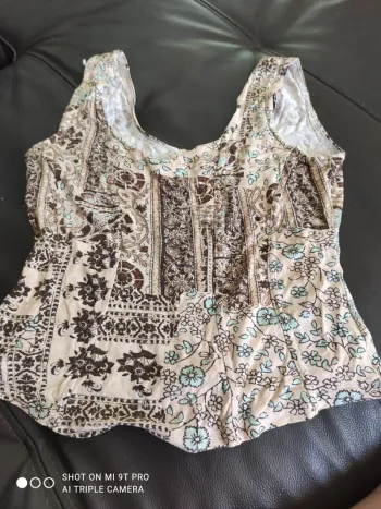Haut taille unique