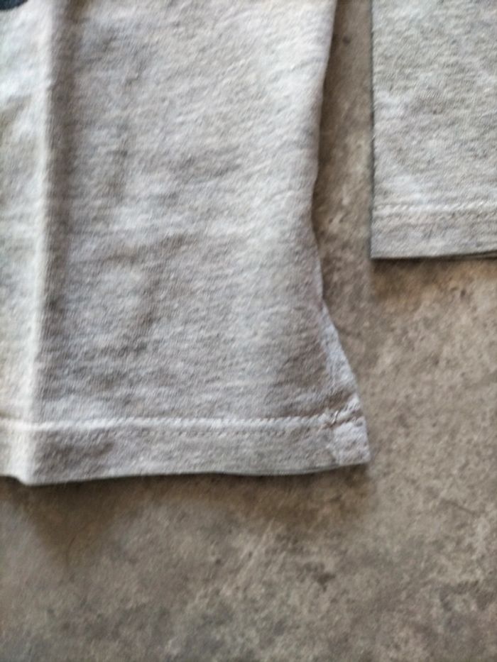 Tee-shirt gris - photo numéro 3