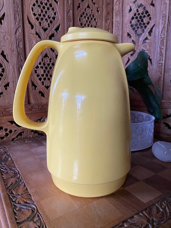 Thermos jaune 1 litre très bon etat