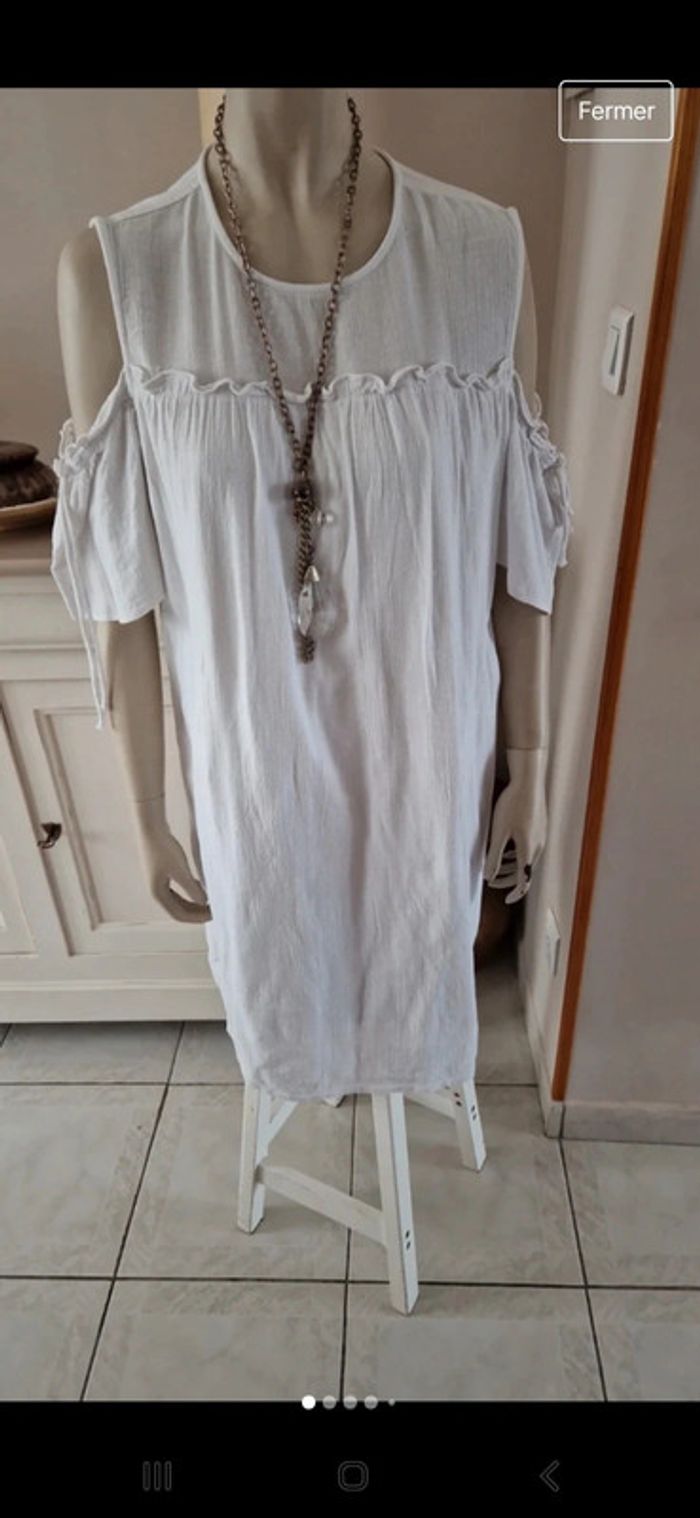 Robe blanche 🤍 - photo numéro 2