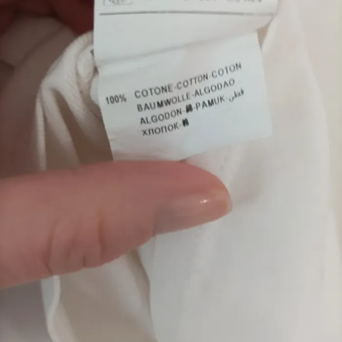 T-shirt Benetton 10 ans - photo numéro 4