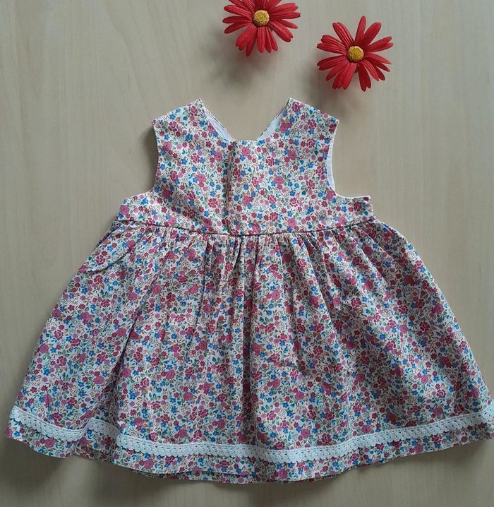 Robe fleurie 3 mois